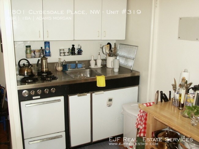 Foto del edificio - 1801 Clydesdale Pl NW