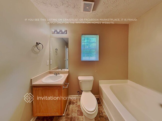 Building Photo - 1422 Steam Engine Way NE
