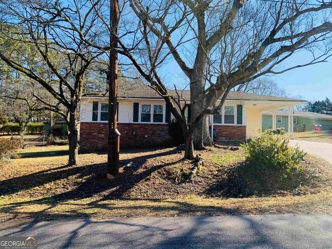 Building Photo - 24 Camellia Dr