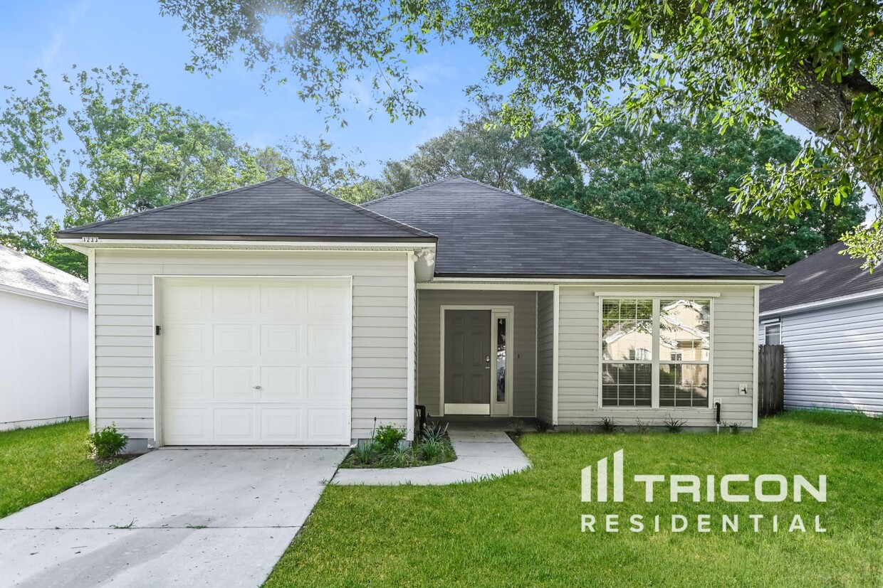 Foto principal - 1233 Brookwood Bluff Rd E