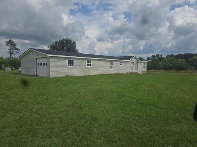 Building Photo - 4441 Mennonite Church Rd
