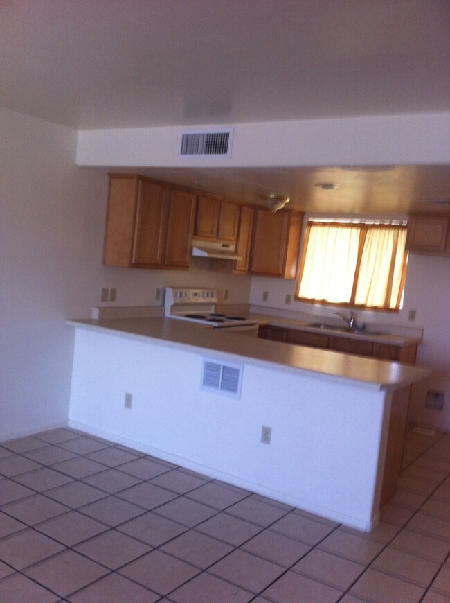 Building Photo - 1178 Menta Ct