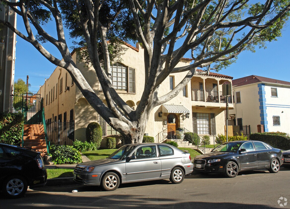 Foto del edificio - 614 S Cloverdale Ave