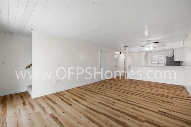 Foto del edificio - 81 Cross Creek Rd