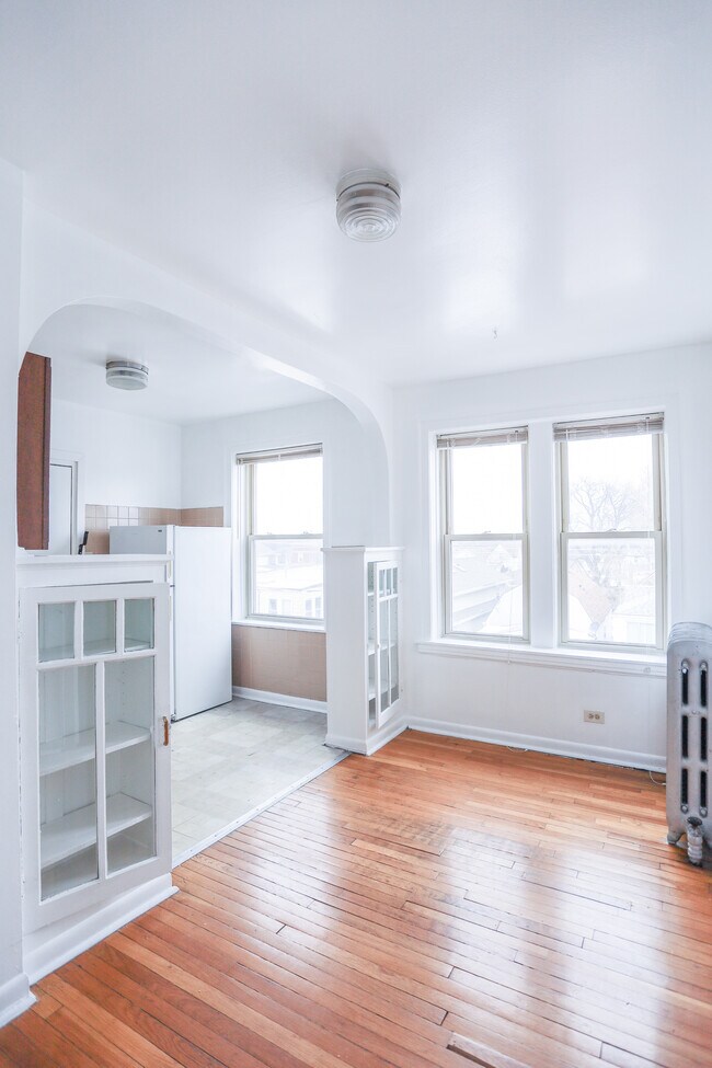 4724 N Spaulding Ave Unit 2N, Chicago, IL 60625 Condo for Rent in