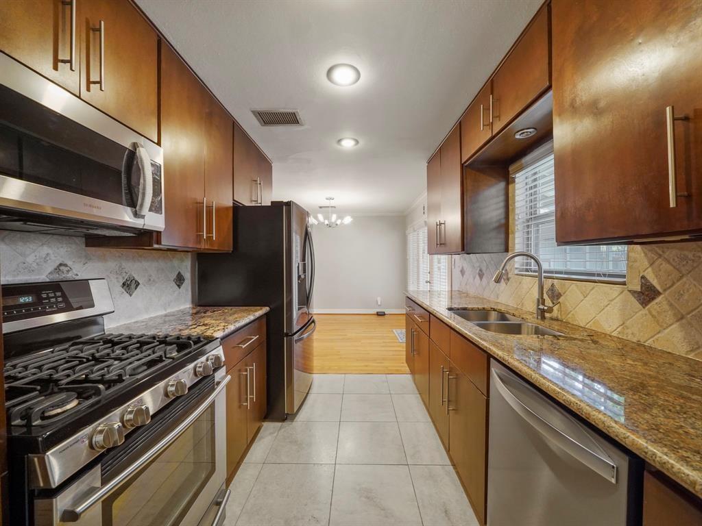 Foto principal - 5301 Schumacher Ln