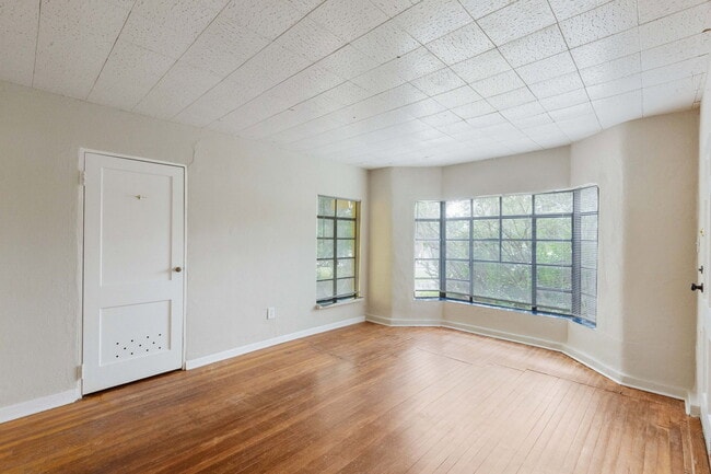 Foto del edificio - 3809 Maplewood Ave