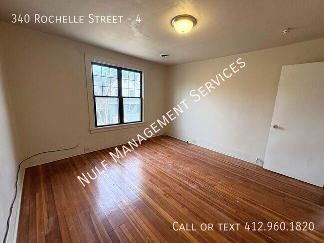Foto del edificio - 340 Rochelle St
