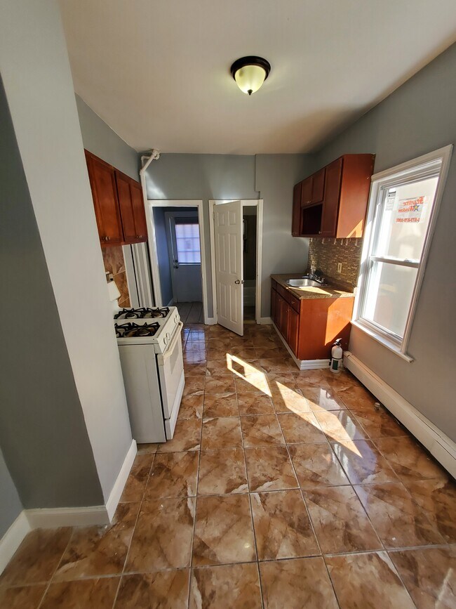 Foto del edificio - 231 Lakeview Ave