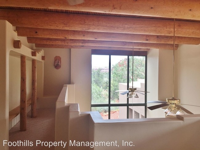 Building Photo - 3 br, 2 bath House - 450 Montazona Trail