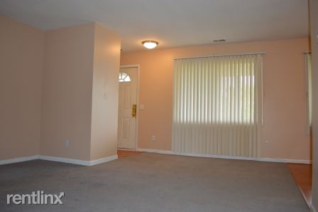Building Photo - 31611 Fraser Dr