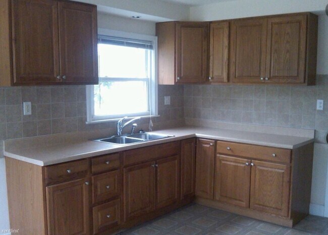 Building Photo - 3 br, 1.5 bath House - 505 E Hudson Ave