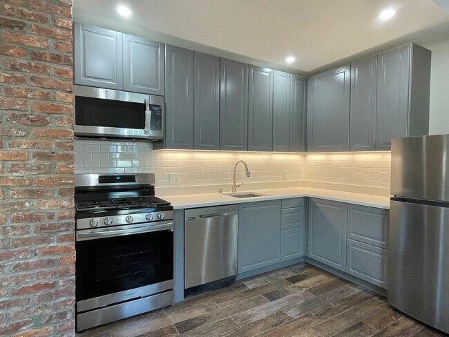 Foto del edificio - 565 Rugby Rd