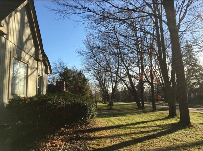 Foto del edificio - 30324 Gladstone St