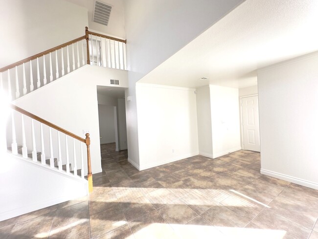 Building Photo - Beautiful Newly Renovated SW Las Vegas Hom...