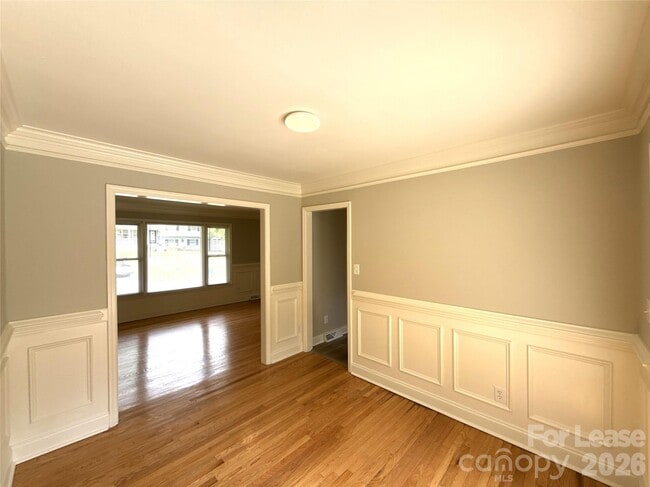 Foto del edificio - 7124 Starvalley Dr