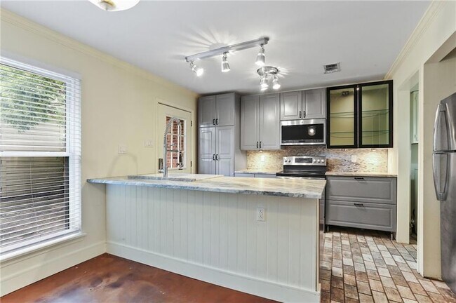 Foto del edificio - 2663 Toulon Dr