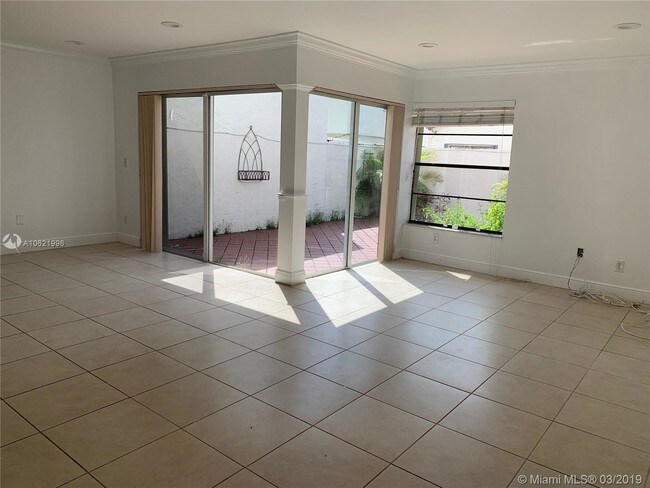 Foto del edificio - 11124 SW 133rd Ct