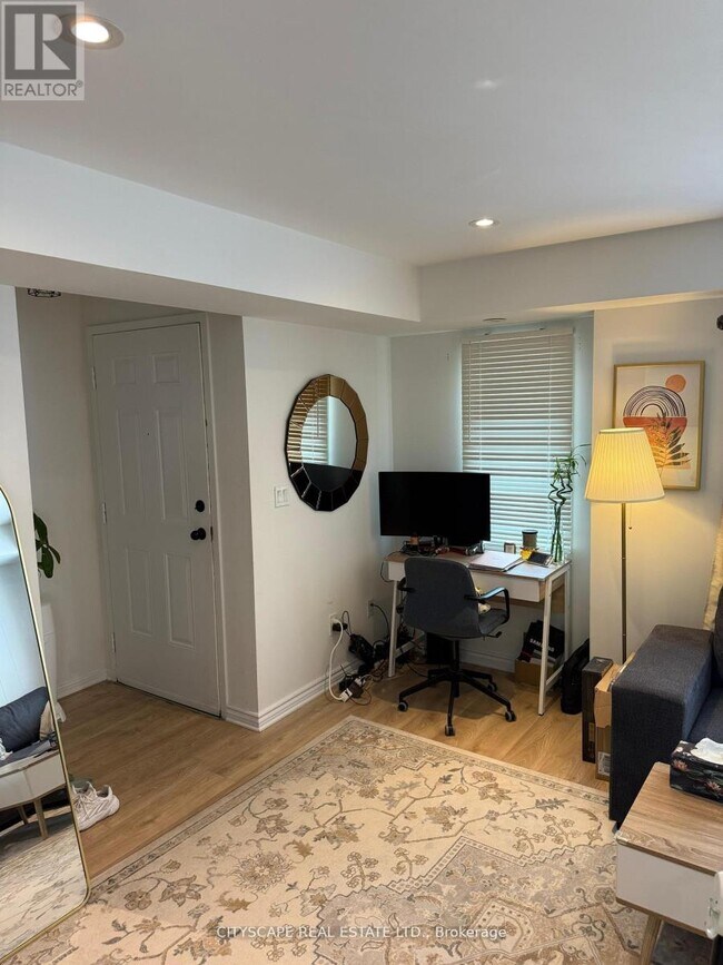 Photo du bâtiment - 4620 Guildwood Way