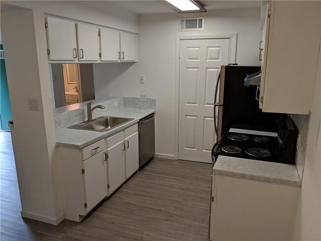 Building Photo - 3509 Alpine Cir