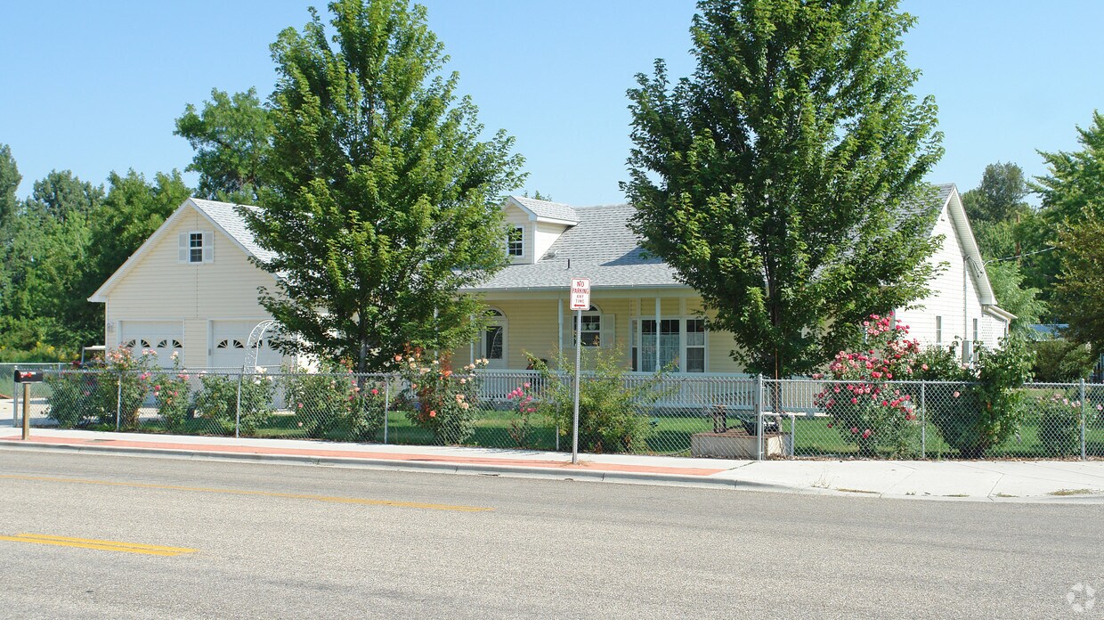 4900 N Alworth St, Garden City, ID 83714 Apartments in Garden City, ID