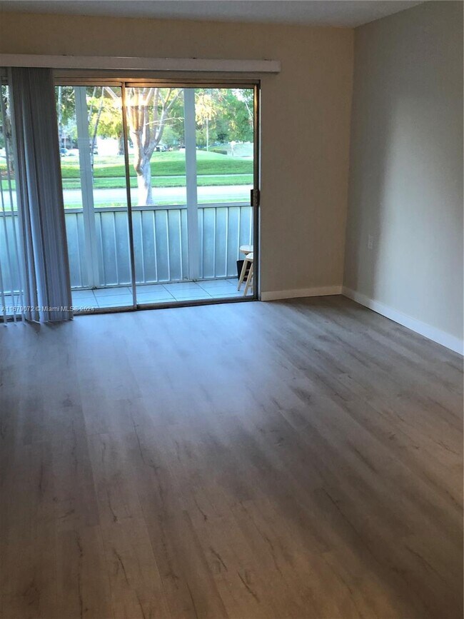 Building Photo - 2614 Nassau Bend