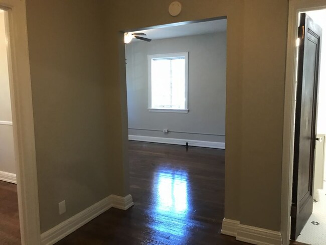 Foto del edificio - Winburn Court Apartments