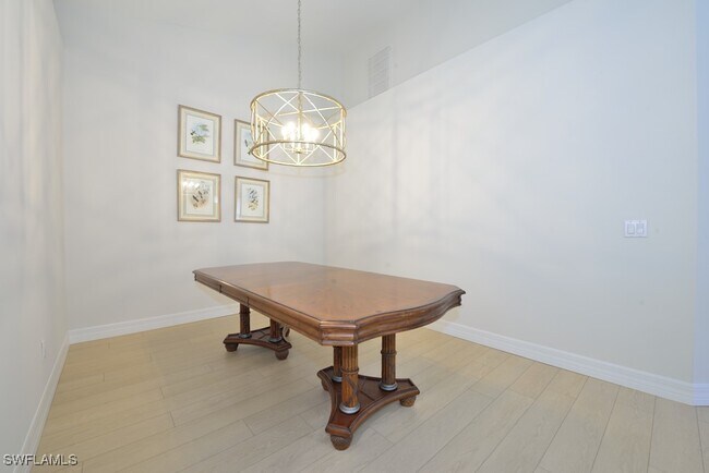 Foto del edificio - 20130 Seagrove St