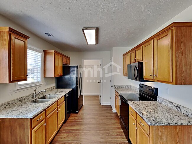 Foto del edificio - 515 Stetson Ct