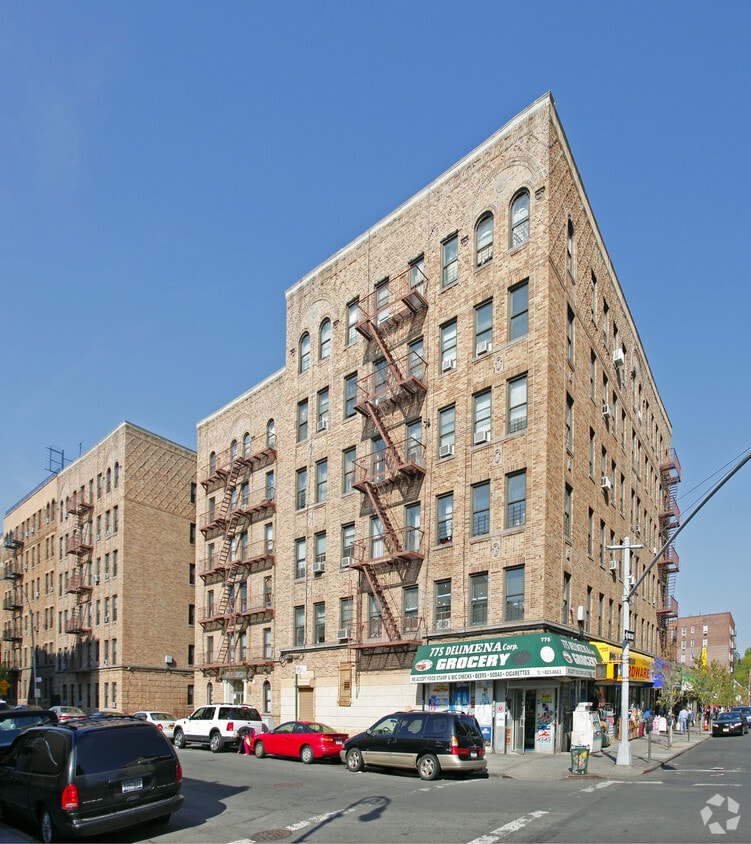 2150 Wallace Ave, Bronx, NY 10462 Apartments in Bronx, NY