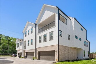 Building Photo - 5422 Wheatley St