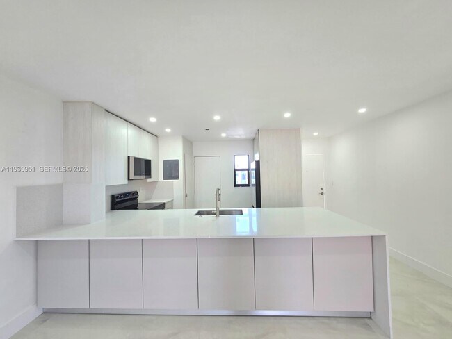 Foto del edificio - 1800 W 54th St