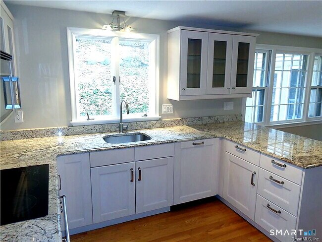 Foto del edificio - 21 Saddle Ridge Dr