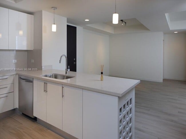 Foto del edificio - 999 SW 1st Ave