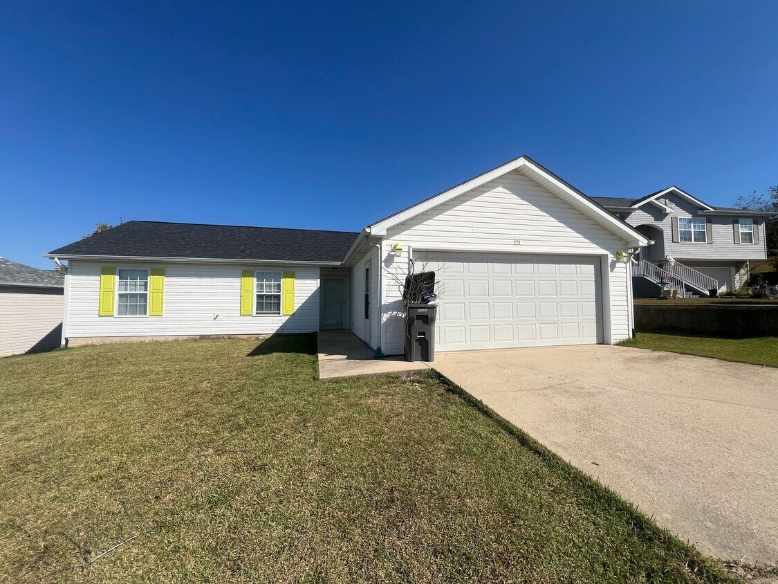 121 Hickory Valley Rd St. Robert, MO 65584 Alquileres en St. Robert