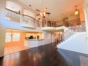 Building Photo - 5206 Riverstone Crossing Dr