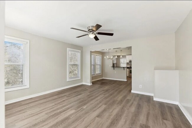 Foto del edificio - 306 W 17th St