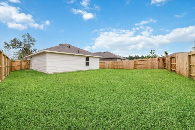 Building Photo - 2902 Mallorca Dr