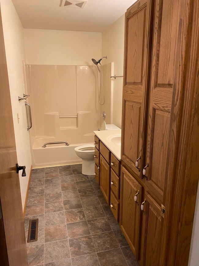 Building Photo - 1129 Glenn Pl