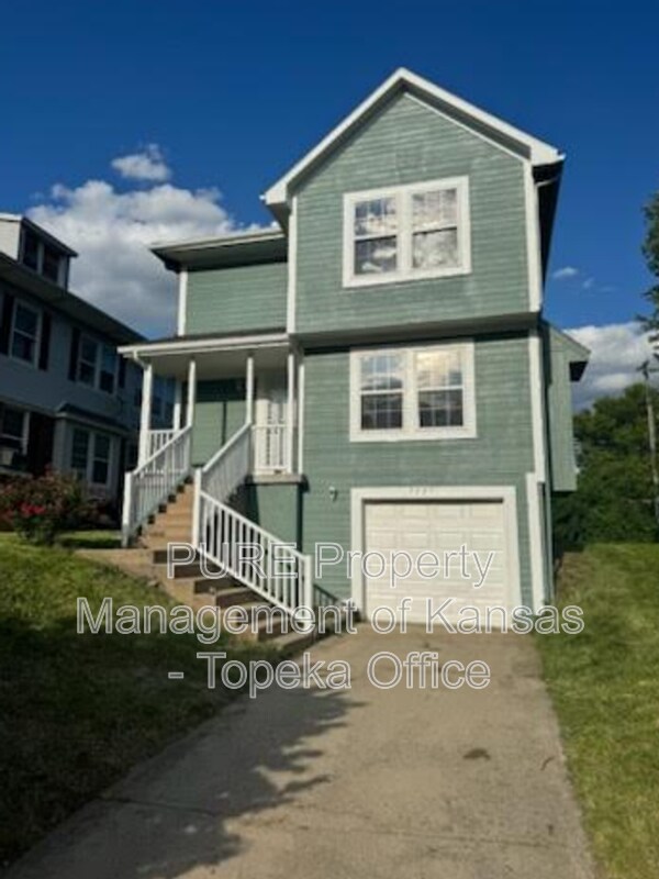 Building Photo - 3227 Park Ave