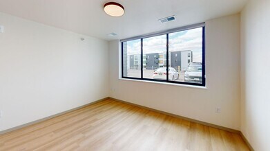 Interior Photo - Foss Fields Ascent
