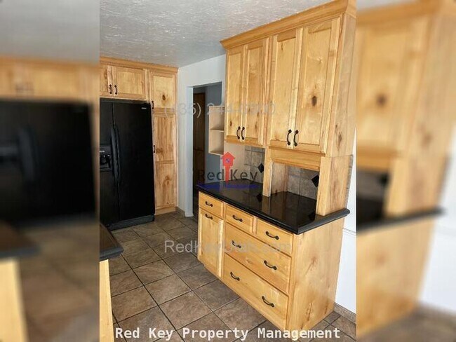 Building Photo - Upland Dr. Upper Unit Duplex.