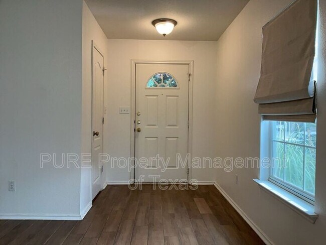 Foto del edificio - 1716 Amistad Way