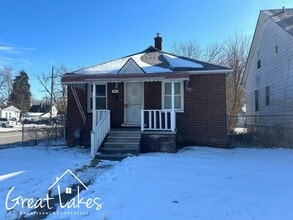 Building Photo - 7842 Artesian St