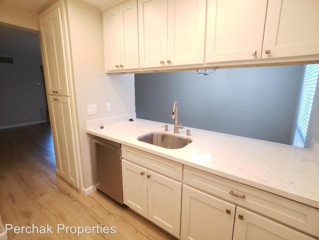 Building Photo - 2 br, 1.5 bath House - 2029 C Olivera Rd.