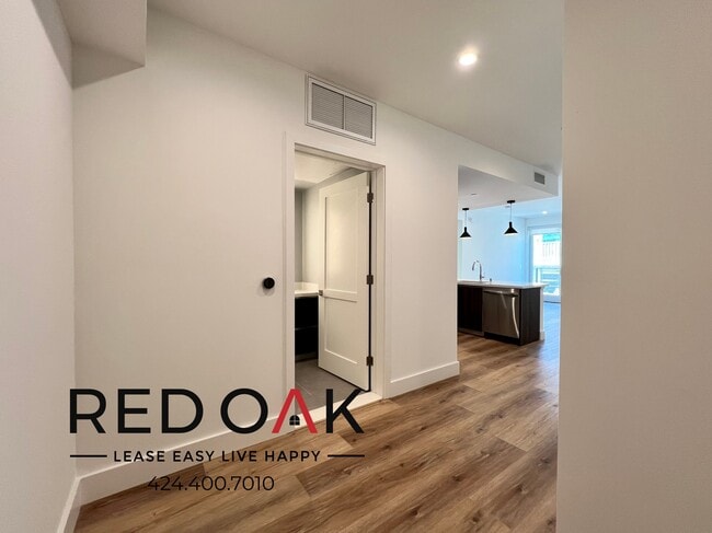 Foto del edificio - 5801 Camerford Ave