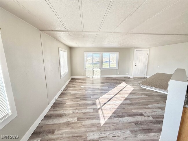 Foto del edificio - 4331 W Victoria St