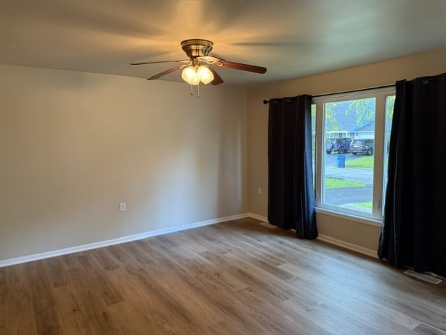 Building Photo - 398 Clear Creek Dr