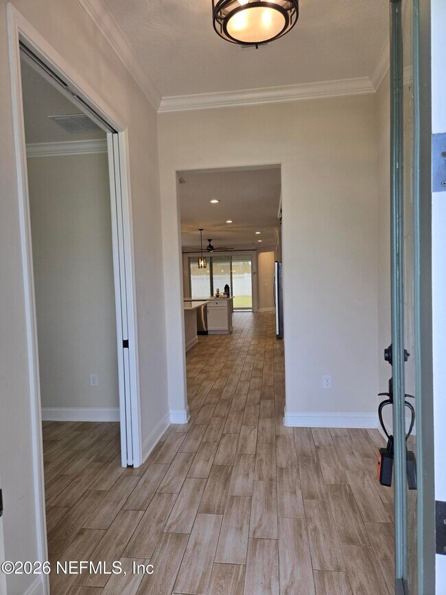 Foto del edificio - 835 Silver Pine Dr