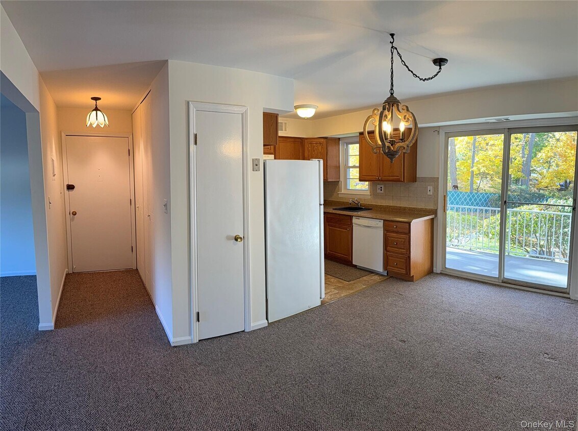 Foto principal - 13 Essex Ln